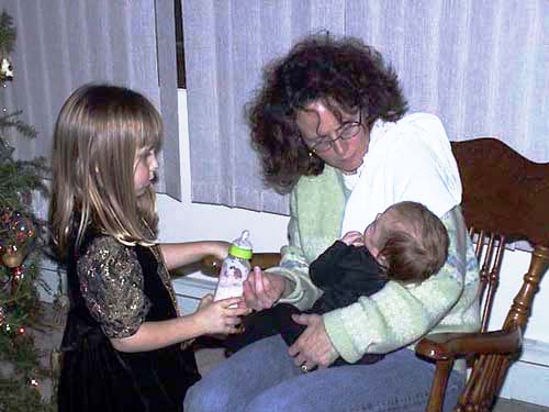 Xmas 05 Molly, Joannie, Brock