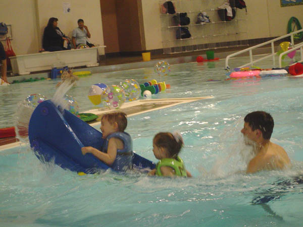 Swim Lesson Twins Norm 03