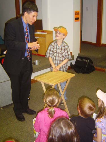 Magician Jeff Evans 04