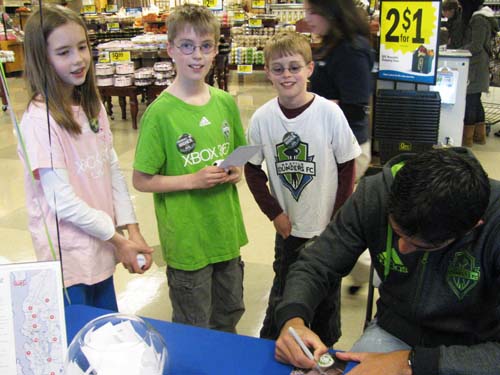 G-Pod and Leo Gonzalez