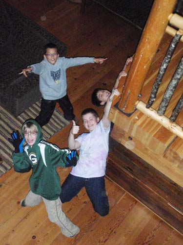 Islandwood Invertebrate Inn Brock