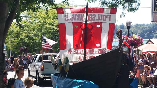 Kingston Parade Vikings