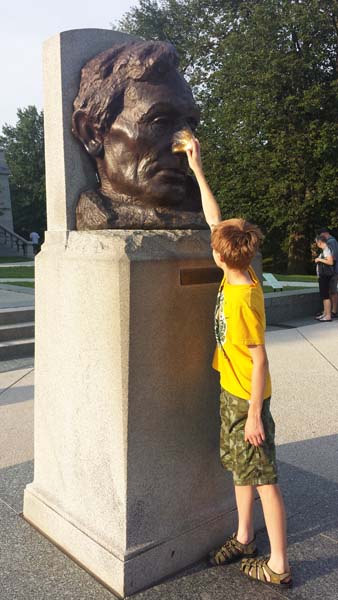 Abraham Lincoln's Nose, Dane