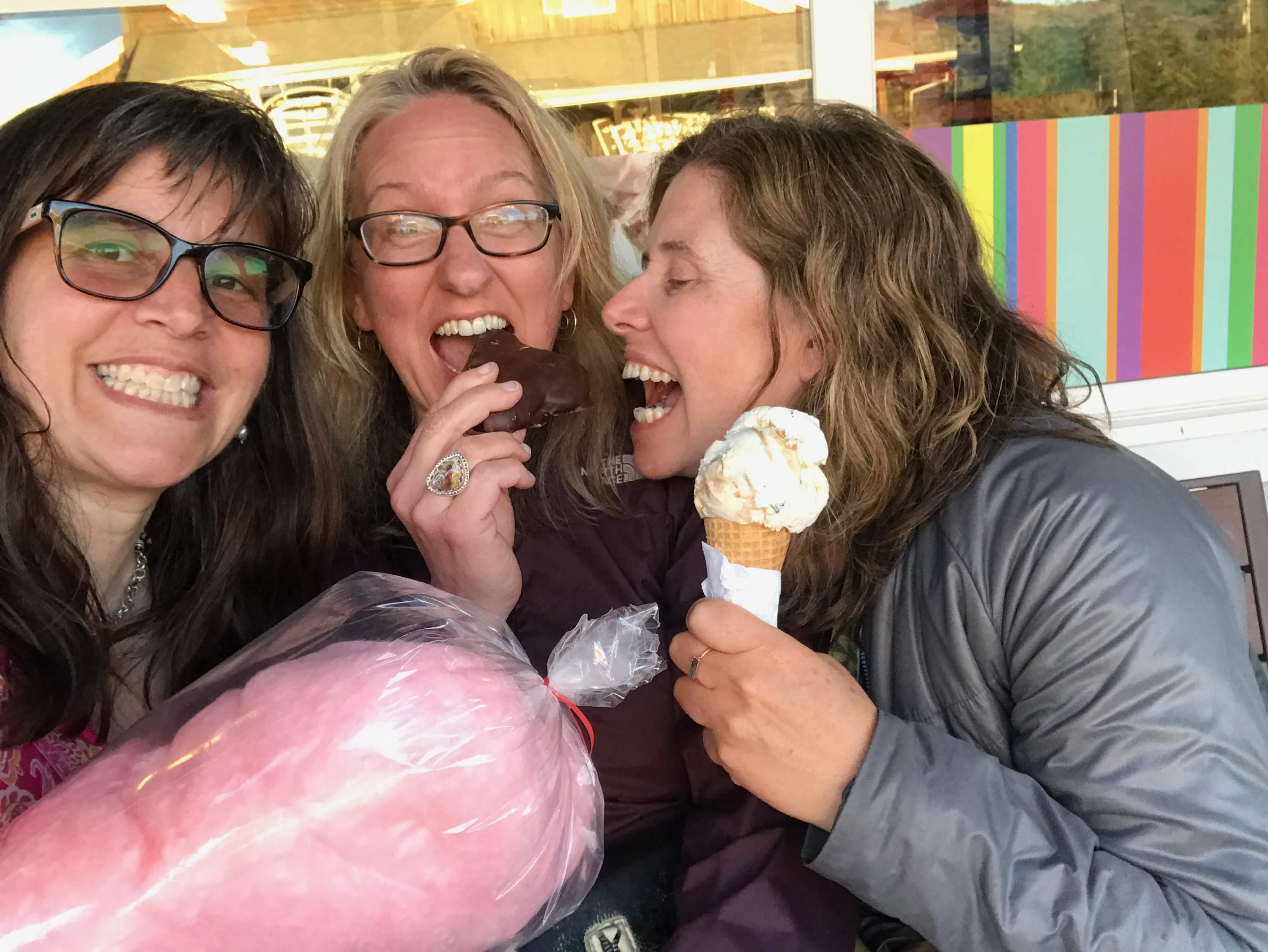 Seaside Lisa, Jill, Kris