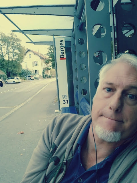 Suisse Berges Bus Stop Papa