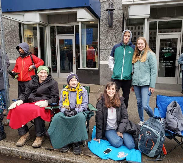 Thanksgiving Day Parade Olsons and G-Pod