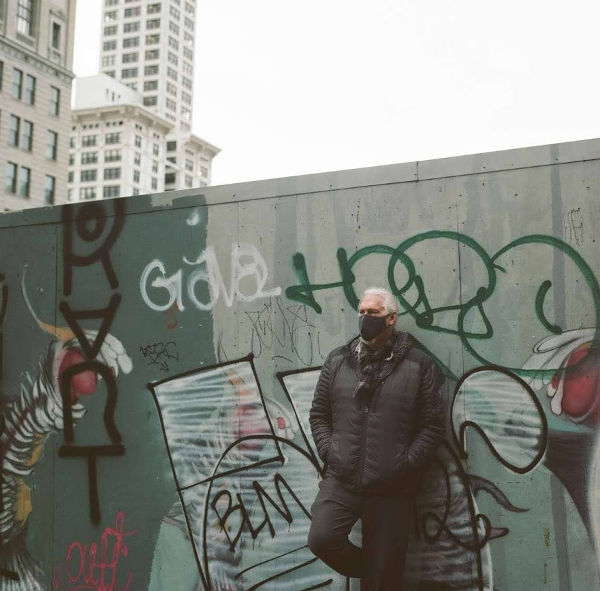 Papa Grafitti Smith Tower