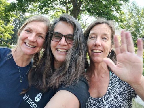 Tres Gringas Kim Lisa Paula 02