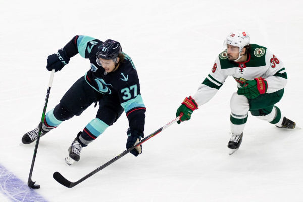 Seattle Kraken Wild Photography Maddy 03