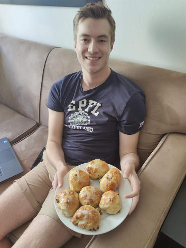 NYC Hot Cross Buns Brock