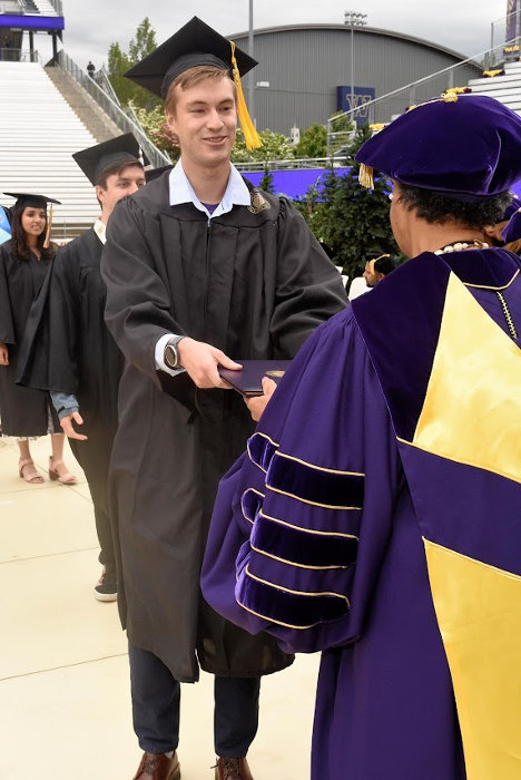 UW Husky Grad Brock 02