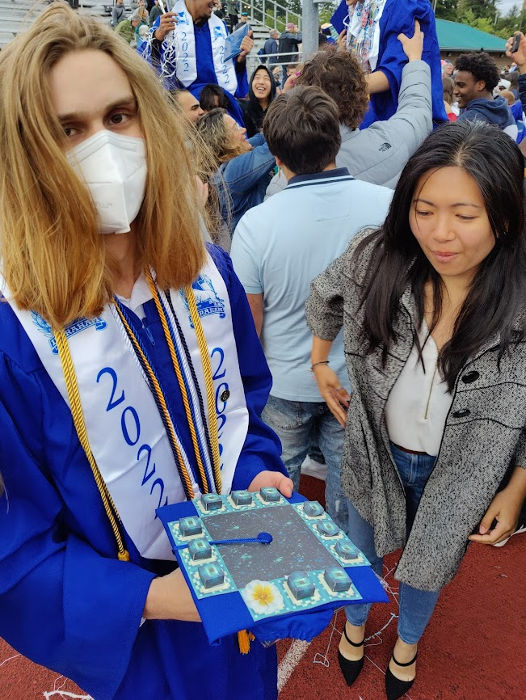 IHS Graduation Dane 06