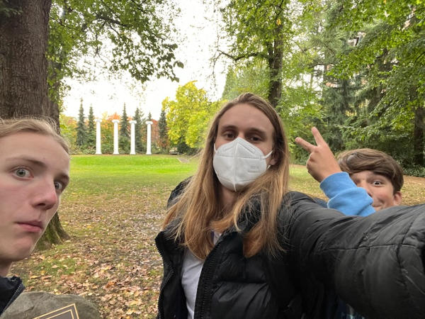 UW Four Columns Dane