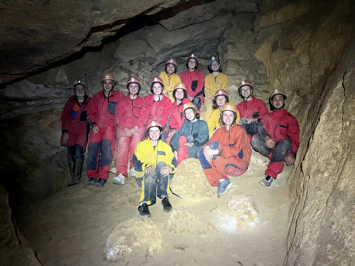 Budapest Cave Maddy 02