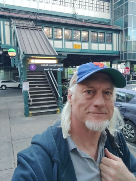 LIC Court Square Papa