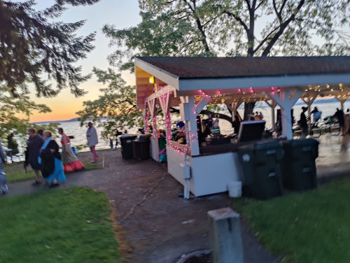 Steilacoom Prom Plunge 05