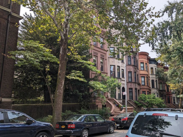 NYC Obama Flat 80s Park Slope 01