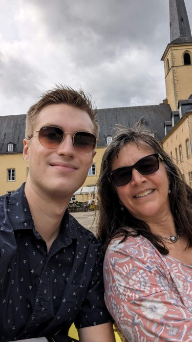 Lux Mom Brock 02 08-Aug