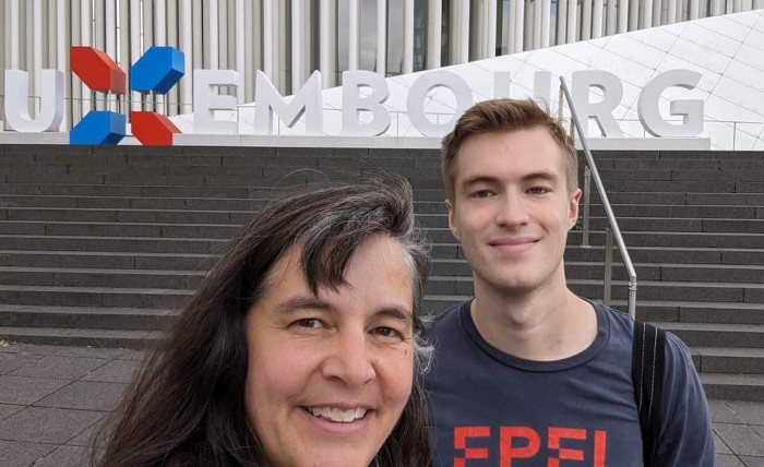 Lux Mom Brock 01 09-Aug