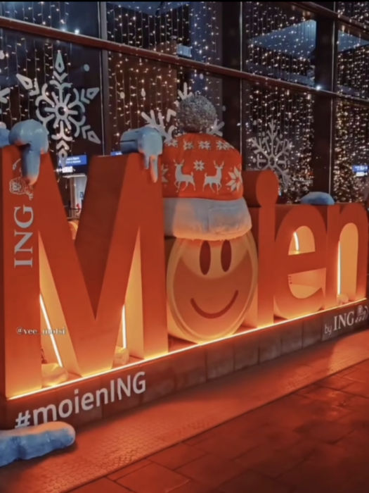 Luxembourg Airport 02 Moien