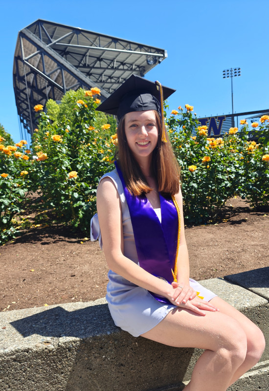 UW Grad Maddy 03