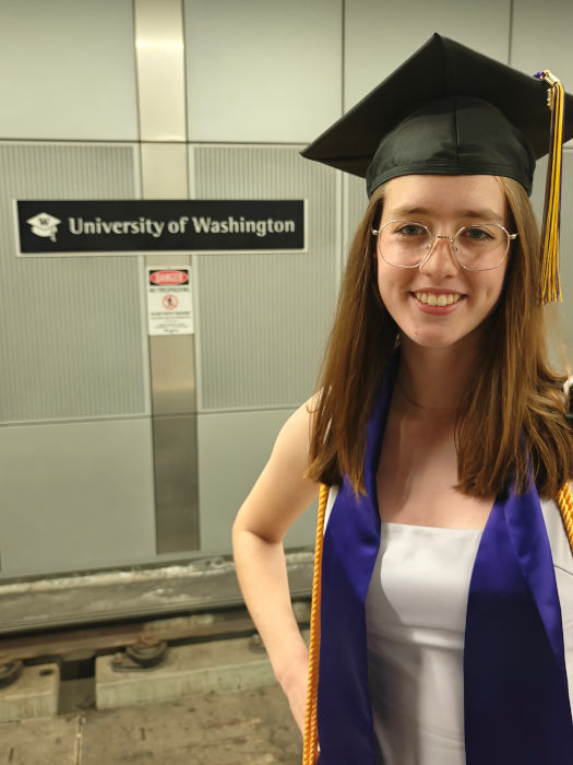 UW Grad Maddy 05