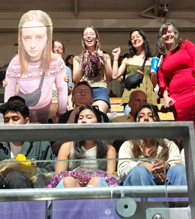 UW Grad Maddy Bighead Friends 02