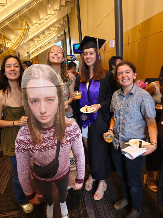 UW Grad Maddy Bighead Friends 04