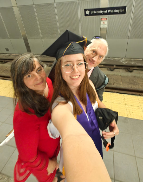 UW Grad Papa Maddy Mom 02