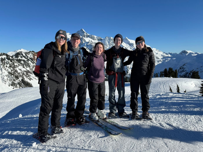 Mt Adams Shoeshoeing Maddy 02