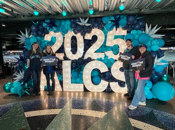 Mariners Watch Party