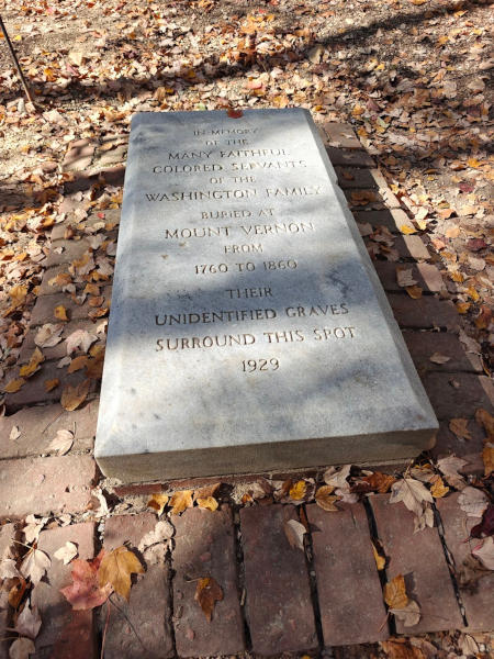 Mt Vernon Slave Graves 01